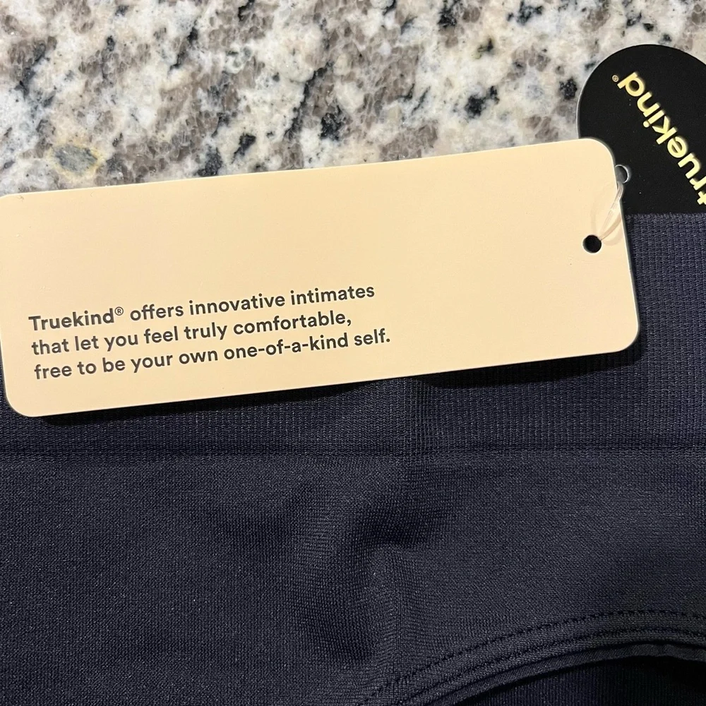 Truekind NWT Ultra-Soft Essentials Black Full Coverage Briefs Panties Size Small